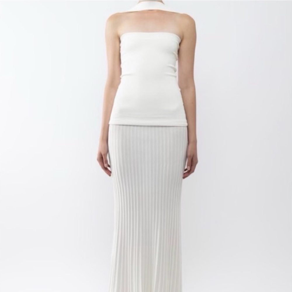 Elegant White Strapless Maxi Dress